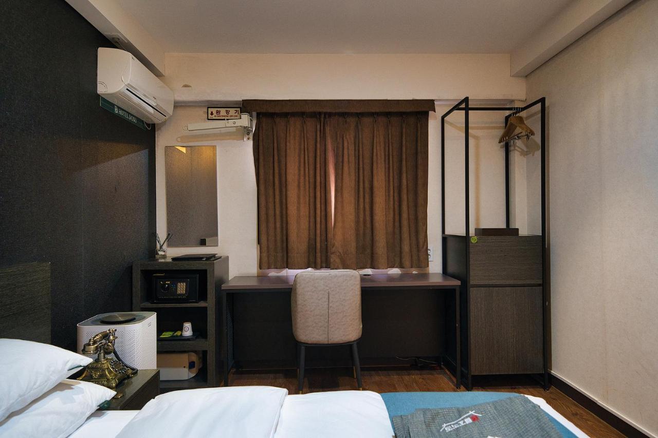 Suwon Dono1796 Hotel ภายนอก รูปภาพ