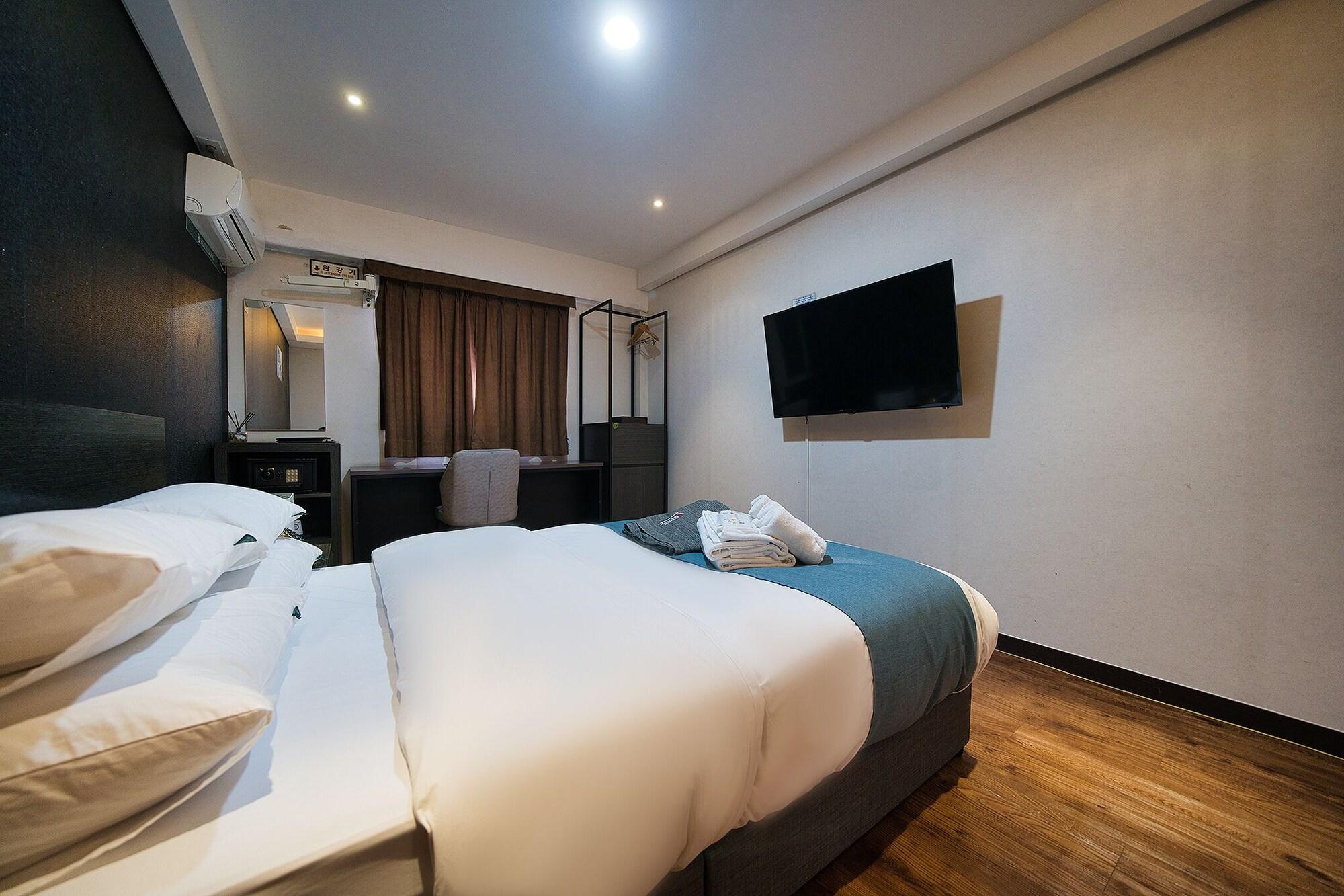Suwon Dono1796 Hotel ภายนอก รูปภาพ